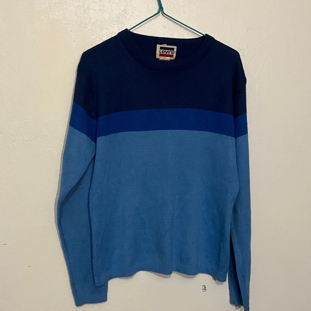 Levi’s vintage 1980’s  30% wool blend ski sweater  size Large  original